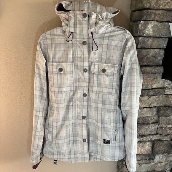 Nike storm fit full zip rain jacket size S, adjustable hood/ hem + features - Picture 1 of 10